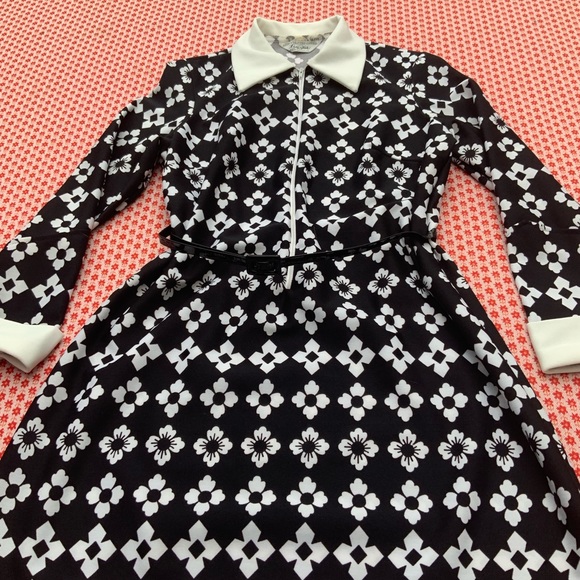 60s black & white op art shift shirt mini dress - Picture 4 of 5